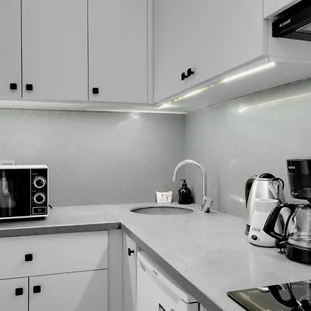 Cozy Flat Near Marmaray And Coast In Kadikoy Κωνσταντινούπολη