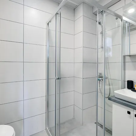 Cozy Flat Near Marmaray And Coast In Kadikoy Διαμέρισμα *