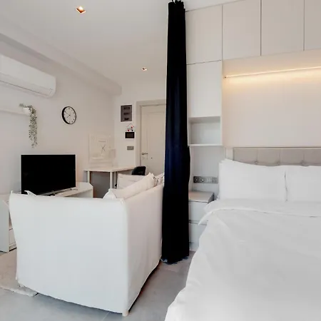 Cozy Flat Near Marmaray And Coast In Kadikoy